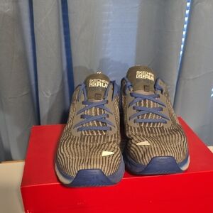 Skechers GOrun Charcoal and Navy Sneakers